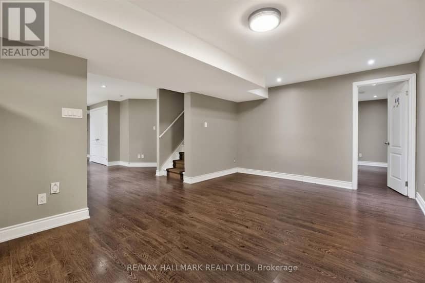 99 Royal West Drive — photo 35 of 40