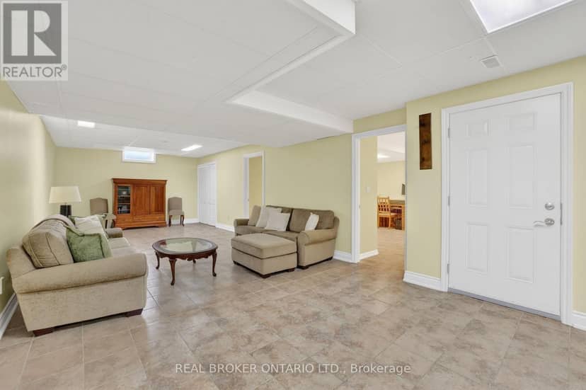 3421 Cole Road — photo 36 of 40