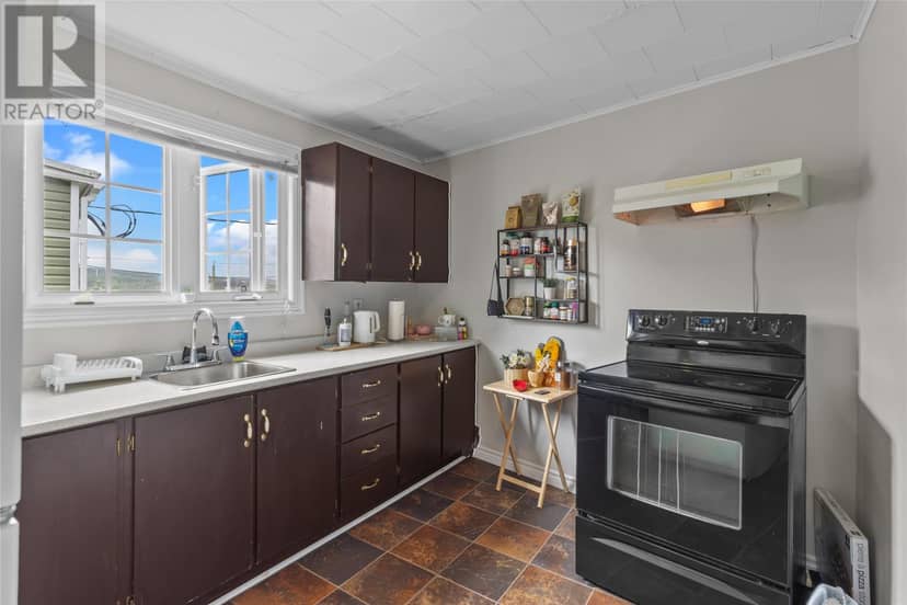 76-78 Goodridge Street — photo 18 of 22