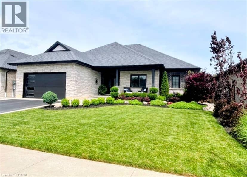 42 BLUENOSE Drive — photo 3 of 40