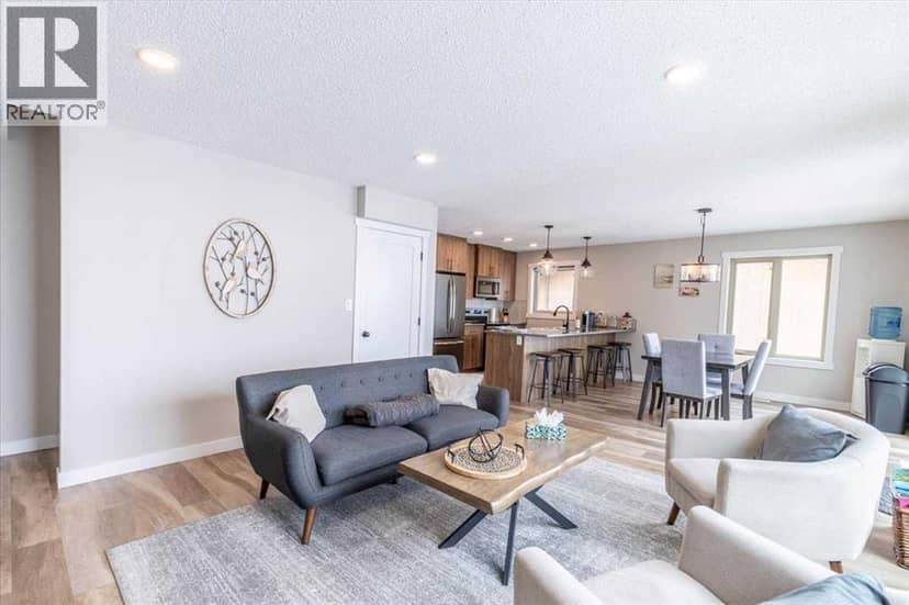 33 Lakeshore Drive — photo 10 of 34