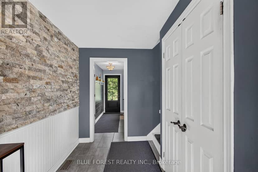 102 Odessa Avenue, London South, photo 3