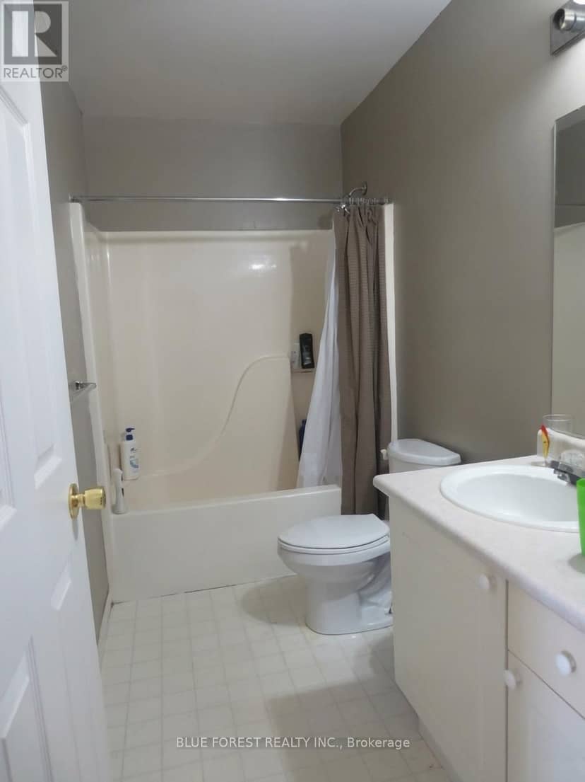 3 - 190 Fleming Drive — photo 9 of 13