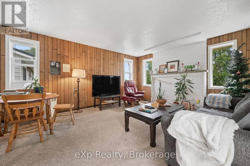 39 Keats Crescent — photo 6 of 40