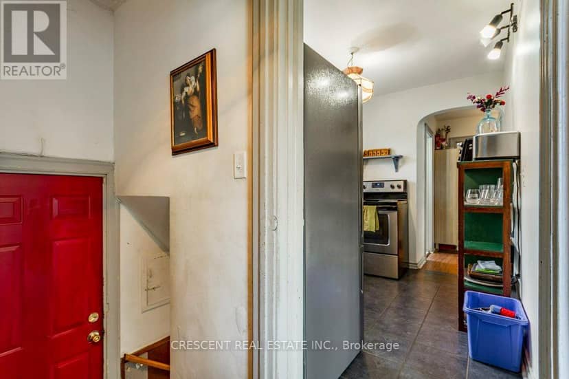 982 Briar Hill Avenue, Toronto, photo 6