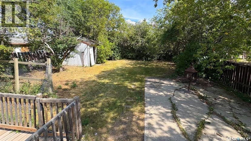 647 Robinson Street — photo 18 of 24