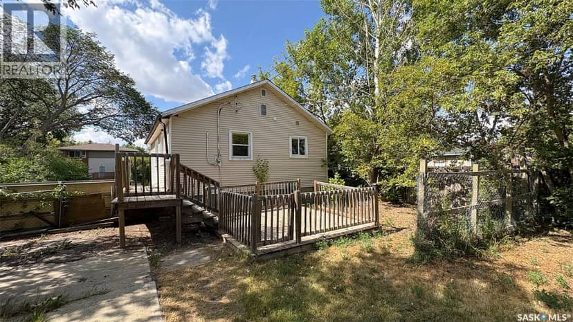 647 Robinson Street — photo 20 of 24