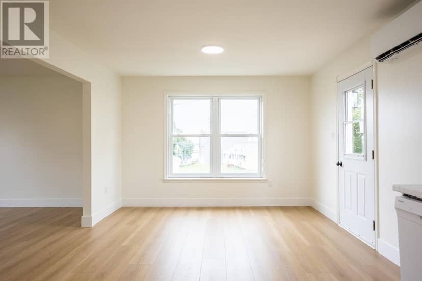 1 14 Marshall Street — photo 16 of 33