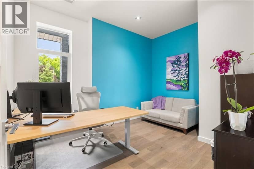29 TALLWOOD Drive — photo 21 of 40