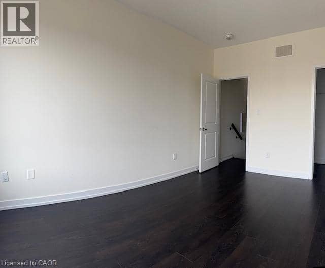 166 SQUIRE Crescent — photo 13 of 28