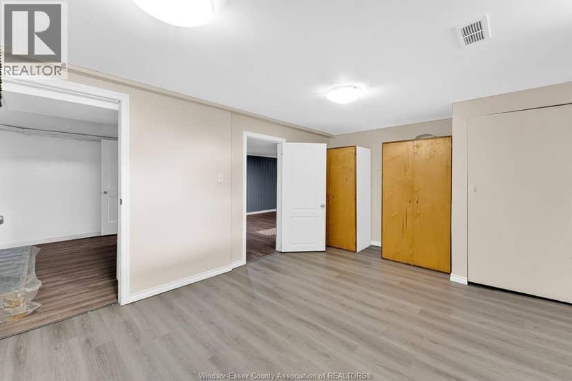 3150 Forest Glade — photo 24 of 33