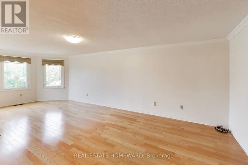23 Hutchcroft Avenue — photo 13 of 36