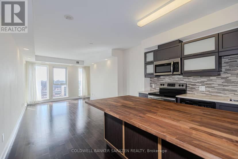 1407 - 40 Nepean Street — photo 13 of 40