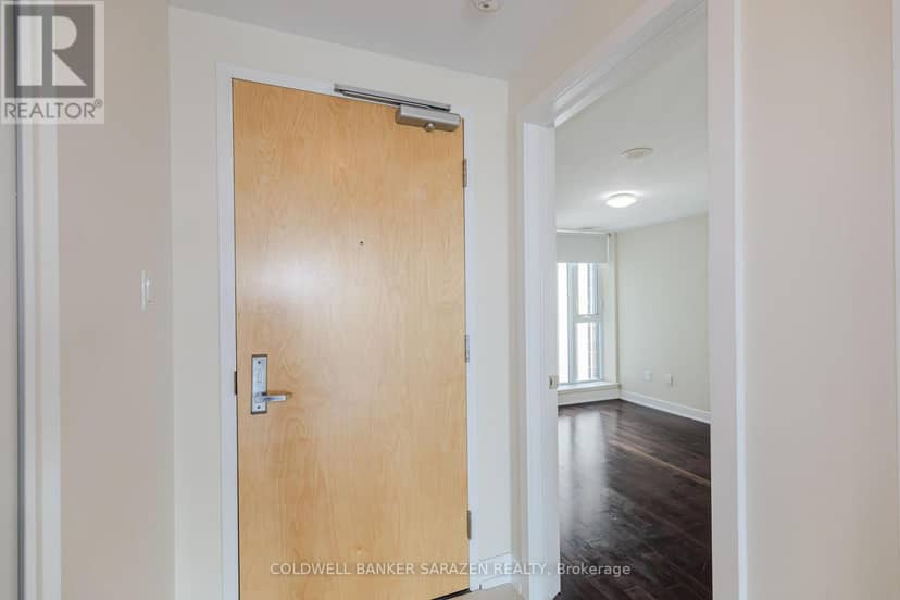 1407 - 40 Nepean Street — photo 32 of 40