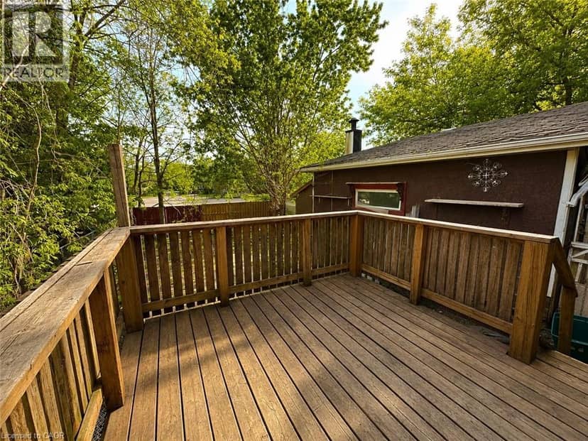 27 OAK Street — photo 18 of 19