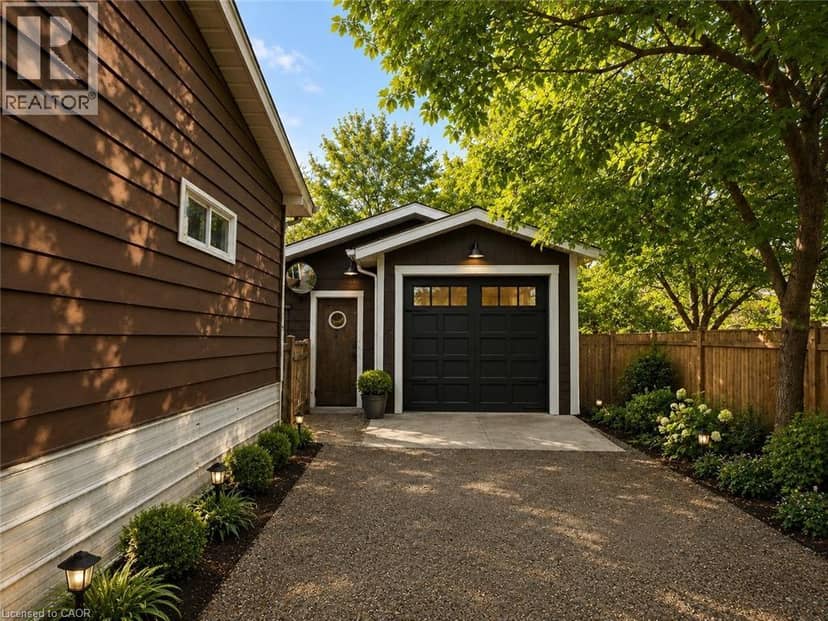 27 OAK Street — photo 12 of 19