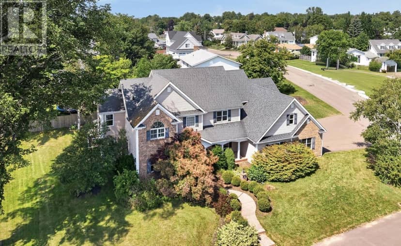 45 Brittany Drive, Charlottetown, photo 2