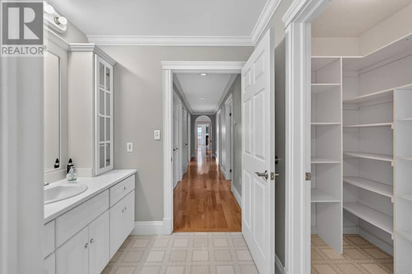 45 Brittany Drive — photo 30 of 40