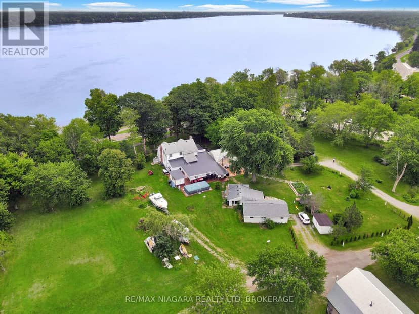 13693 Niagara River Parkway — photo 1 of 40