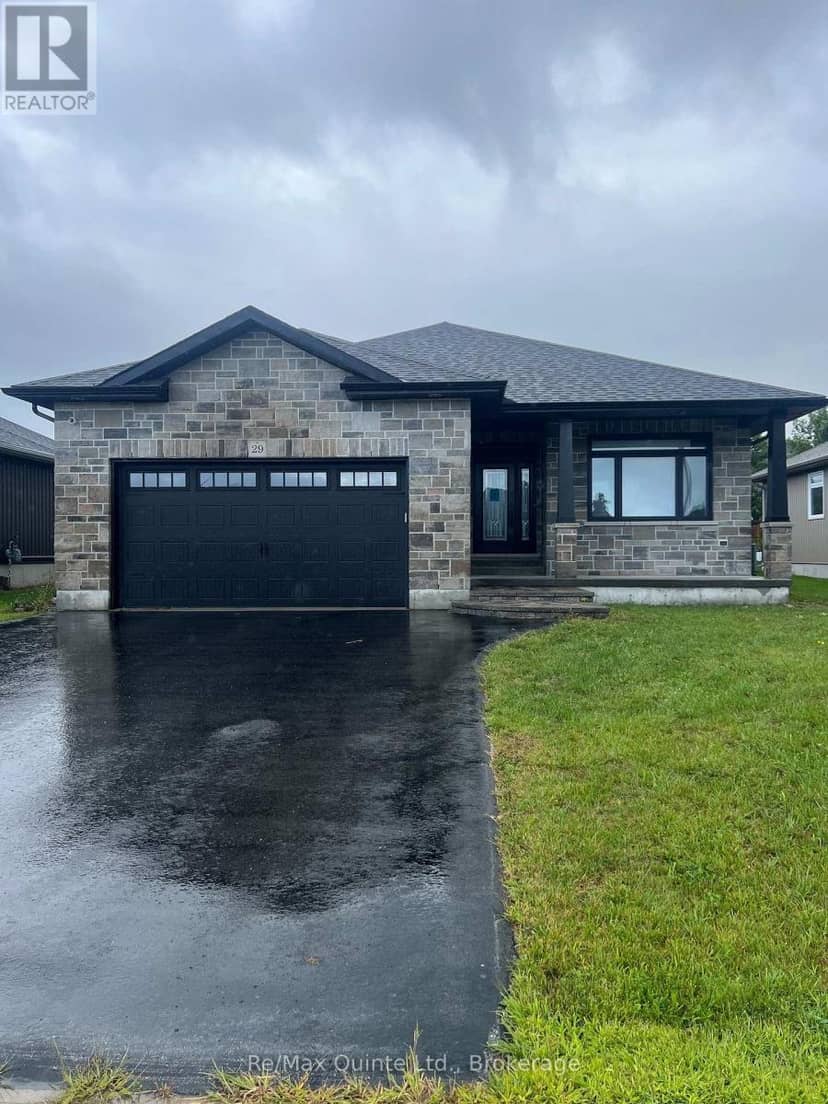 29 Gavin Crescent — photo 1 of 26