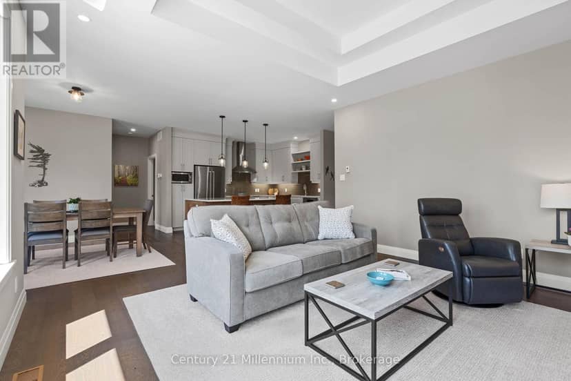 401 Algoma Crescent — photo 15 of 40