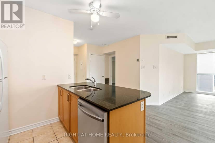 701 - 445 Laurier Avenue W — photo 13 of 25