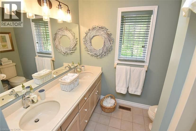 712 ROBSON Road — photo 31 of 40