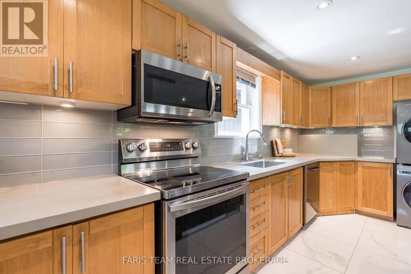 136 Oriole Drive — photo 8 of 40