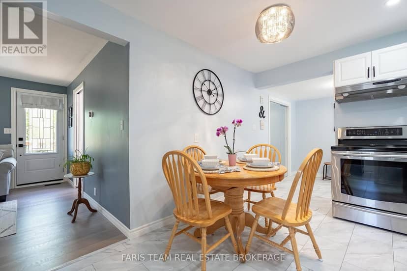 775 Ontario Street — photo 11 of 35