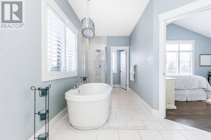 25 Mennill Drive — photo 18 of 40