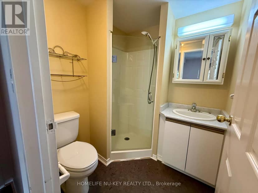 108 - 11 Beck Boulevard — photo 24 of 34