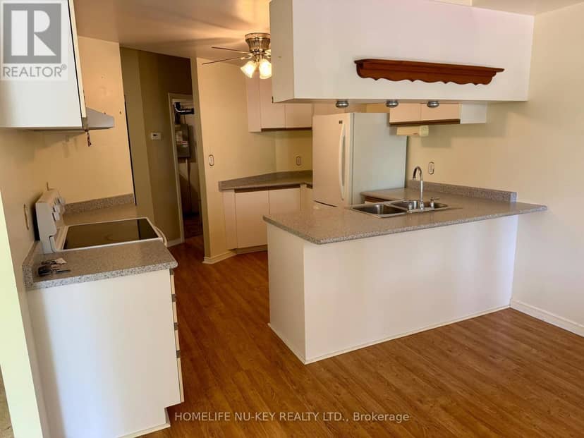 108 - 11 Beck Boulevard, Penetanguishene, photo 4