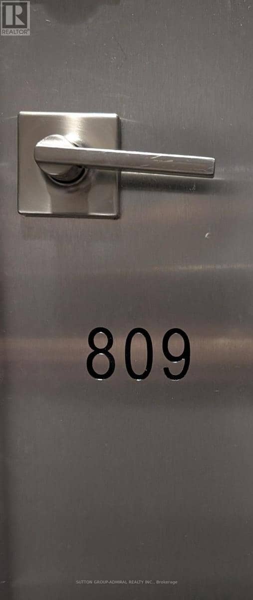 809 - 2093 Fairview Street — photo 15 of 39