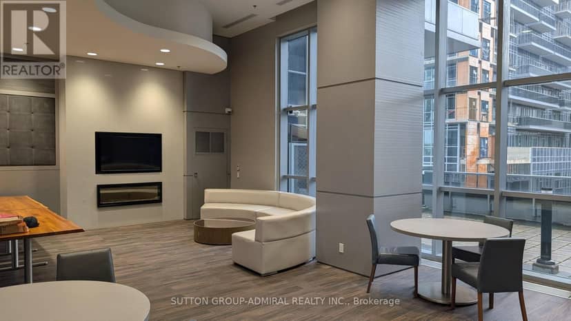 809 - 2093 Fairview Street — photo 25 of 39
