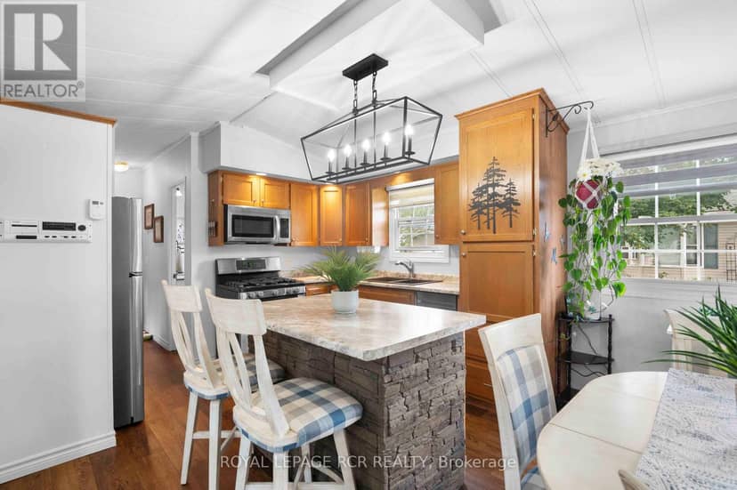 465 Spruce Street — photo 18 of 40