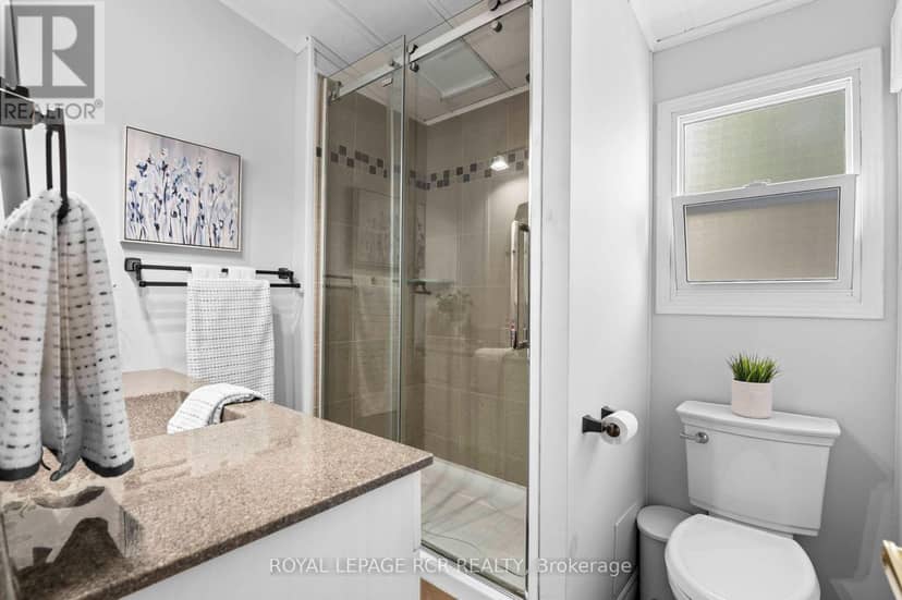 465 Spruce Street — photo 23 of 40