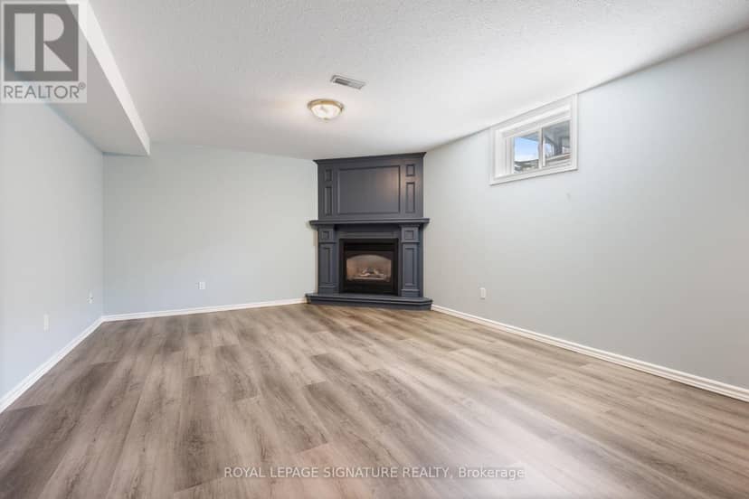 46 - 175 Victoria Street — photo 19 of 34