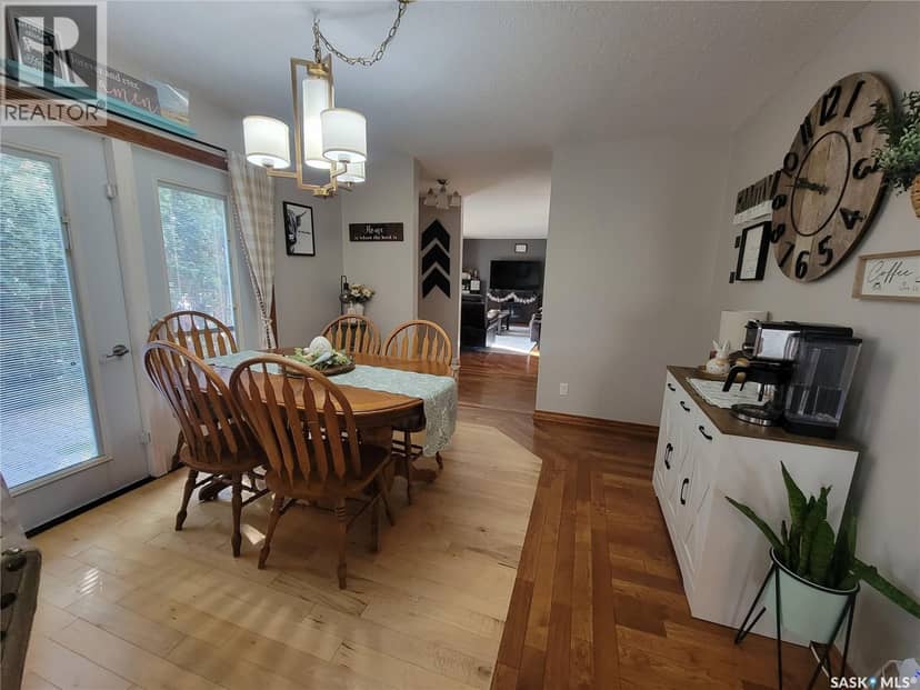 4702 Leader STREET — photo 11 of 40