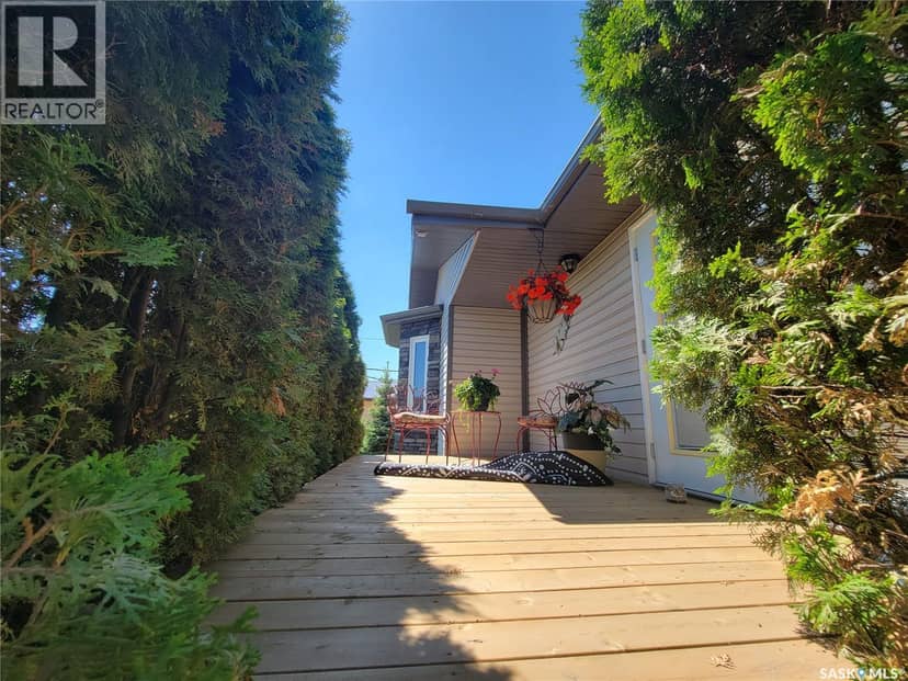 4702 Leader STREET — photo 13 of 40
