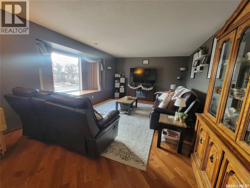 4702 Leader STREET — photo 17 of 40