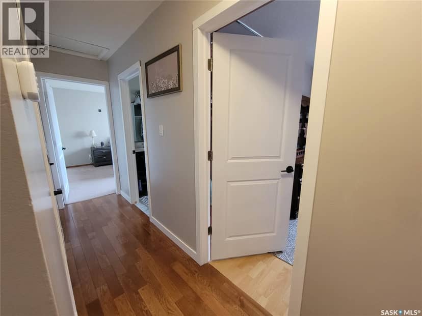4702 Leader STREET — photo 22 of 40