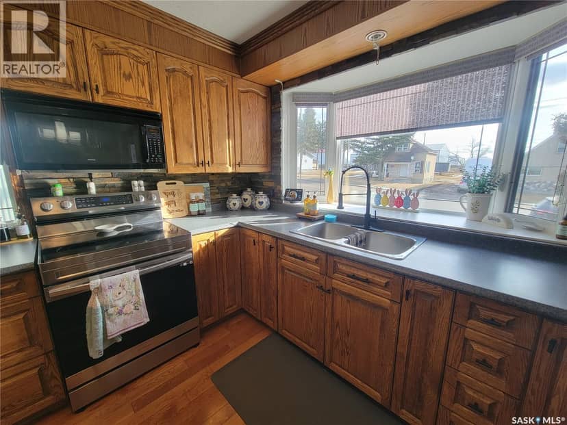 4702 Leader STREET — photo 9 of 40