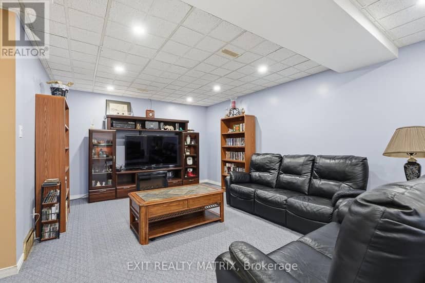 56 Isabelle Street — photo 22 of 40