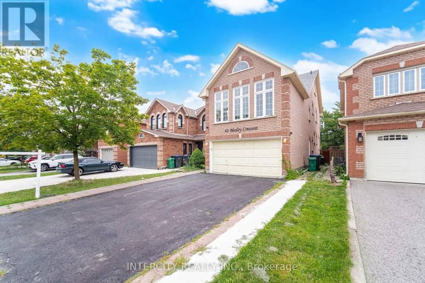 42 Mosley Crescent — photo 2 of 40