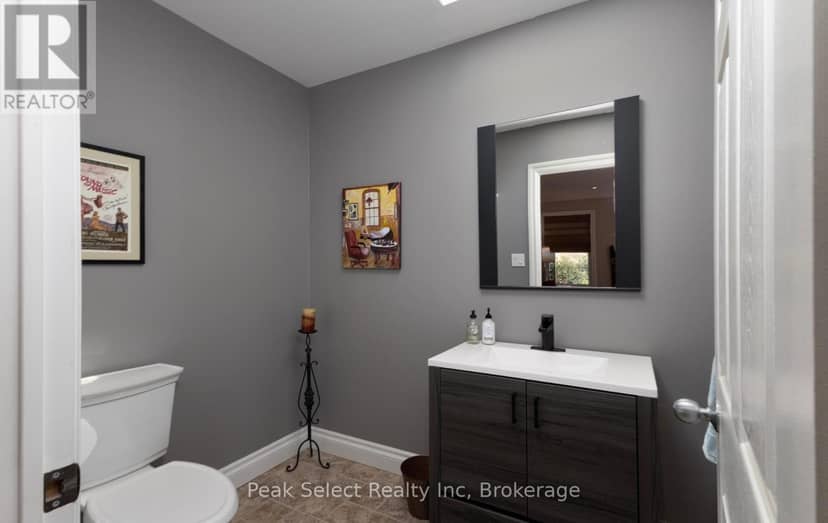 318 Elizabeth Street — photo 20 of 40