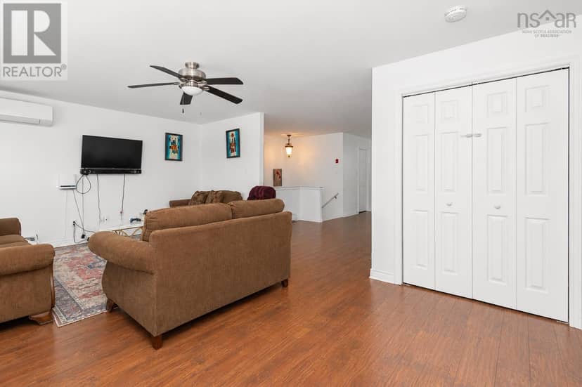 16 Water Street — photo 2 of 40