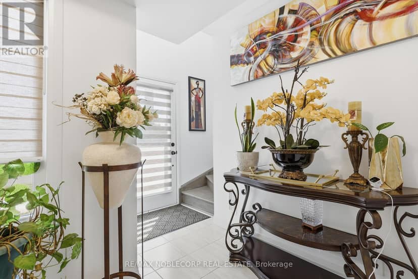 51 Fairlane Avenue — photo 3 of 34
