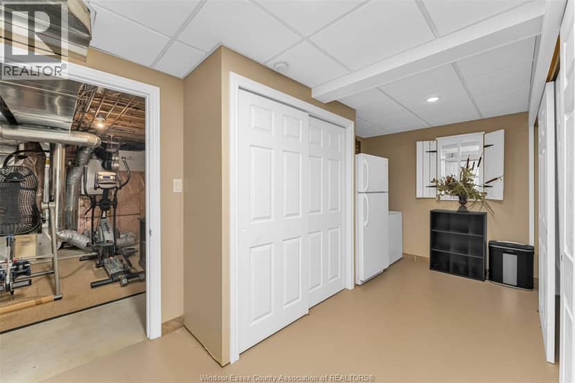 6258 Talbot Trail — photo 35 of 40