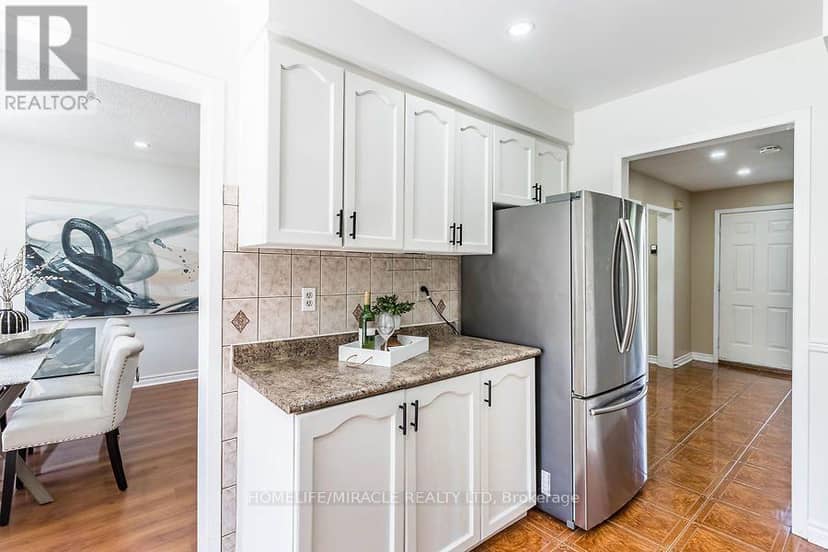 21 Tralee Street — photo 12 of 40
