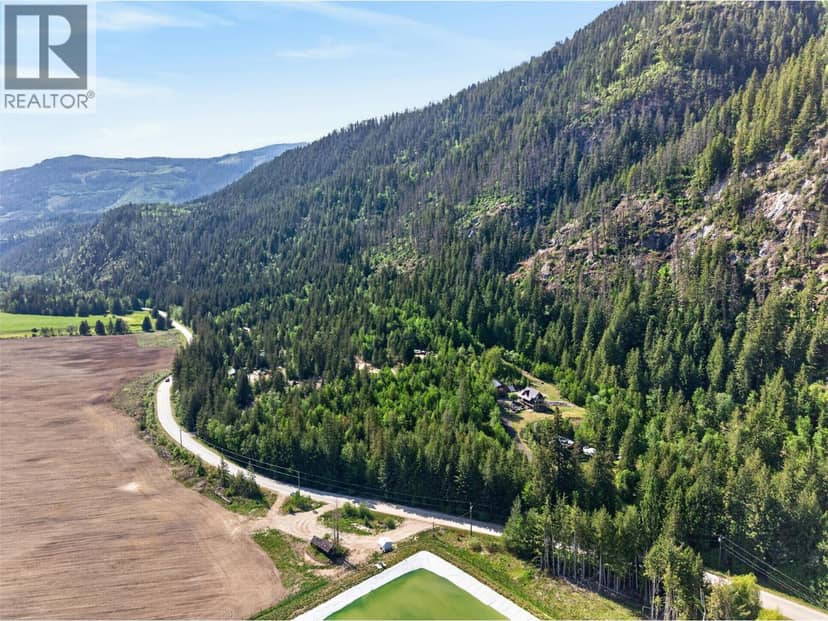 Lot 6 CAMBIE-SOLSQUA Road, Sicamous